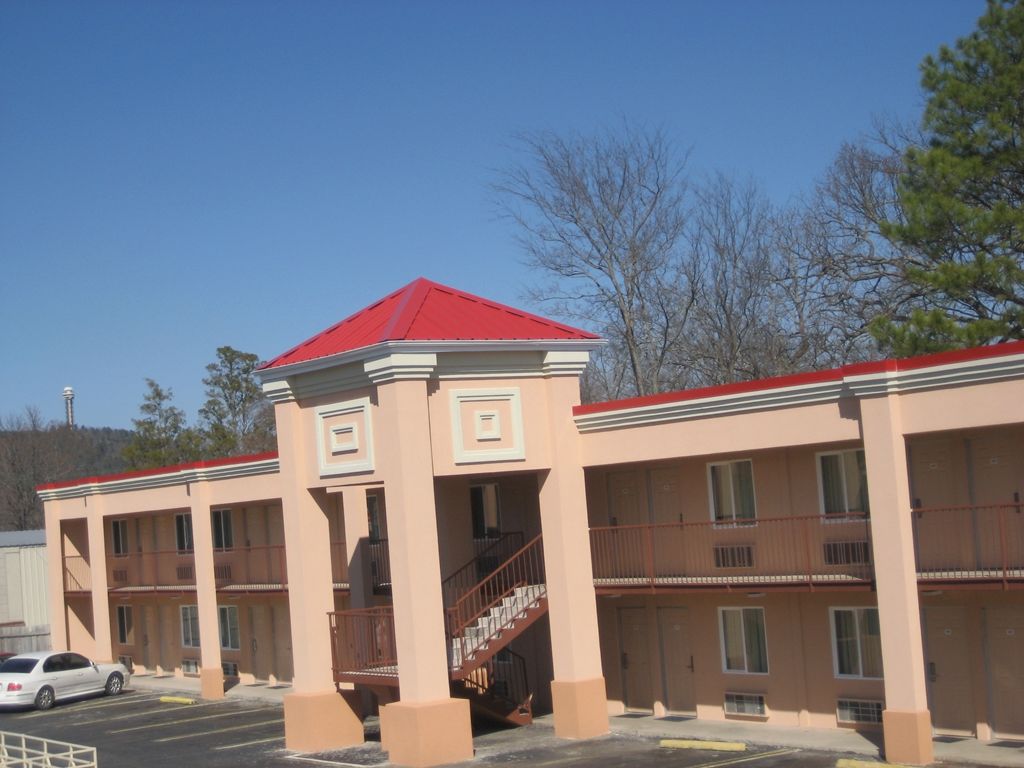 Sands Central Inn Hot Springs Exterior photo